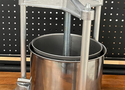 Table Top Fruit Press 5.3 Litre